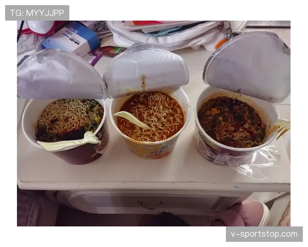 刷到管晨辰的家居照——鞋柜能开一间店,我继续吃泡面 刷到管晨辰的家居照——鞋柜能开一间店,我继续吃泡面